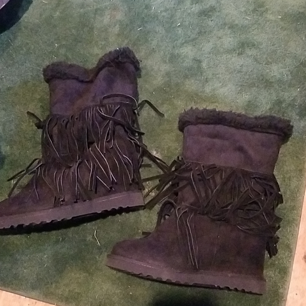 Madden girl black fringe wedge boots